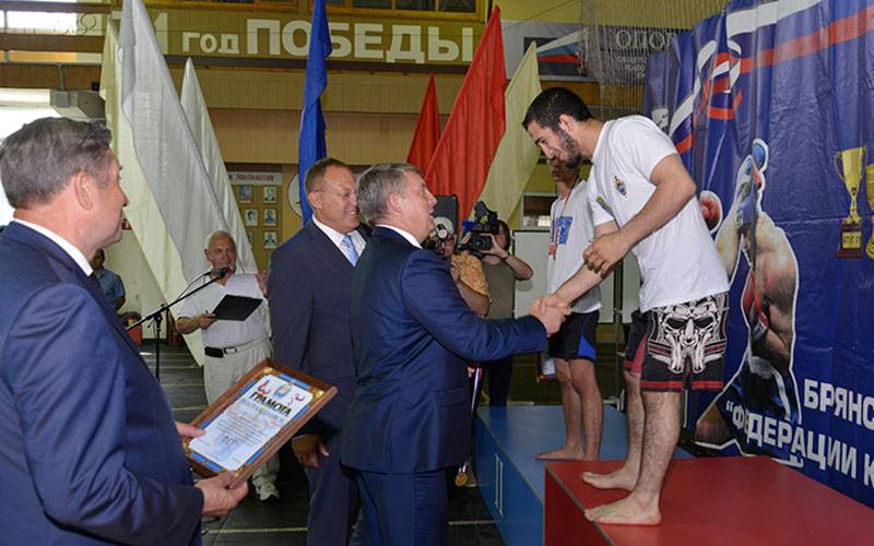 В Брянске на Всероссийском турнире единоборств разыграли 16 комплектов наград