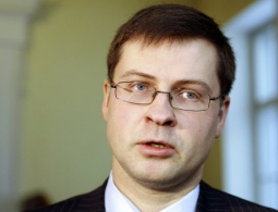 Полномочия еврокомиссара от Британии передадут Домбровскису