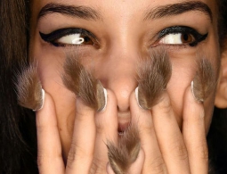 Кто проживает у вас под ногтями?