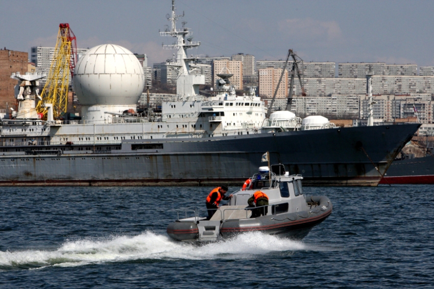Россия построит корабль для отслеживания баллистических ракет