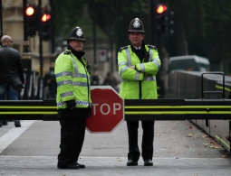 Полиция Британии говорит о росте в 5 раз числа преступлений из-за ненависти