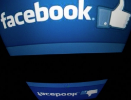 Бразилия заблокировала счета Facebook