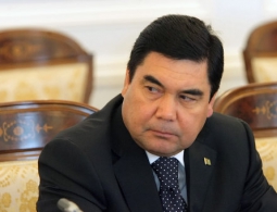 Президент Туркмении встретился с главами компаний из России и Турции