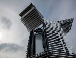 Дизайнер из Голландии создал стильные воздухоочистительные башни