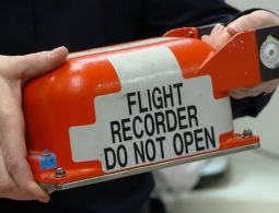 #видео | Что находится внутри так называемого чёрного ящика?