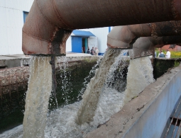 На Украине сообщили  о случаях затопления населенных пунктов нечистотами