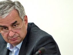 Хаджимба: процедуру перехода через границу с РФ упростят в течение двух лет