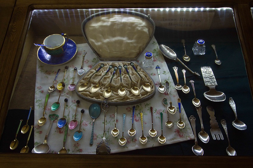 Во Владимире открылся частный музей столового серебра