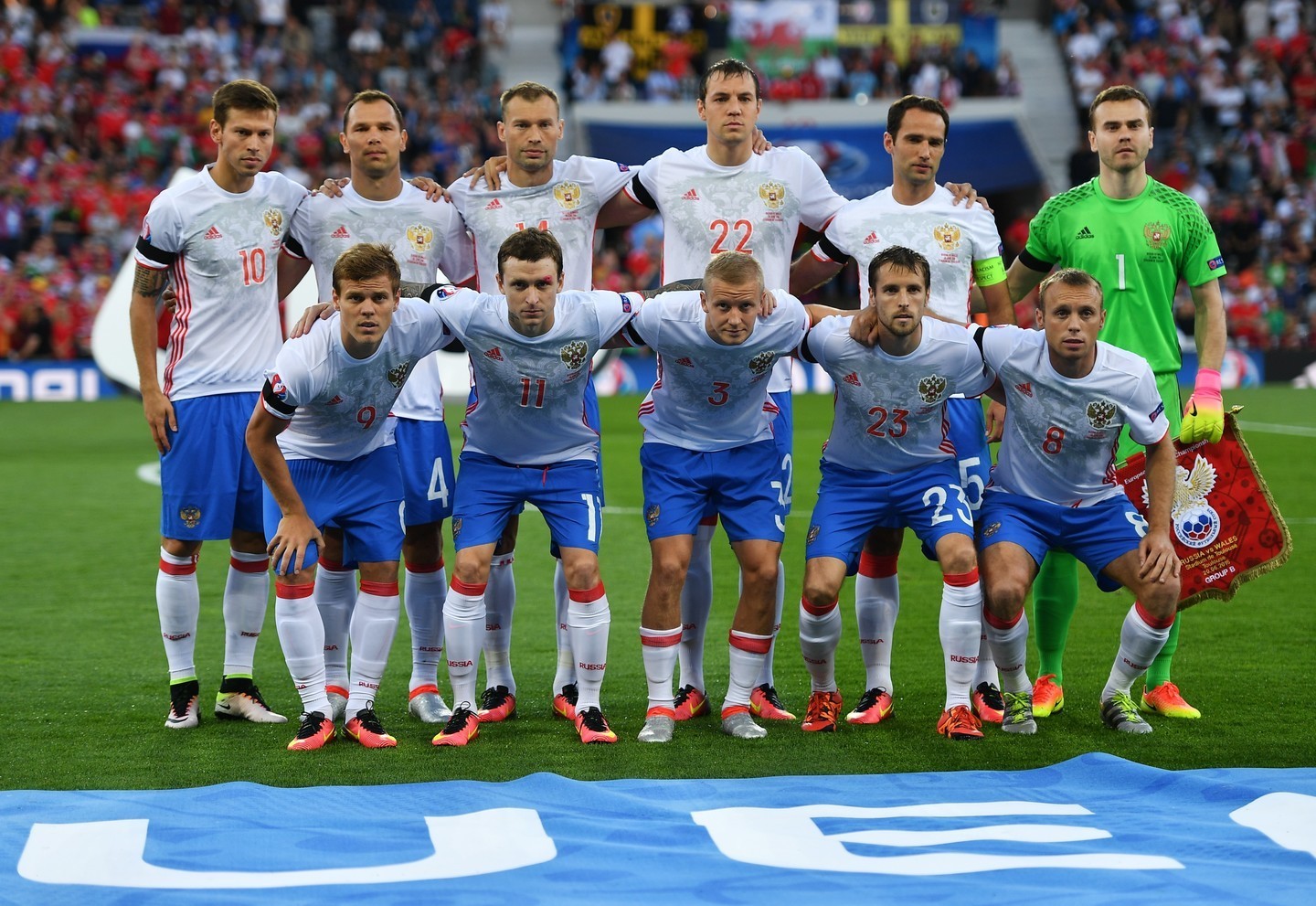 Уже более 200 тысяч человек подписали петицию за роспуск сборной РФ по футболу