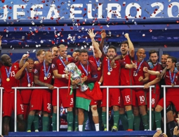 Португальцы впервые стали чемпионами Европы по футболу