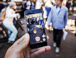 Сбербанк застрахует от травм любителей приложения Pokemon Go