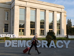 Макдональд рассказал о двойных стандартах "западной демократии"