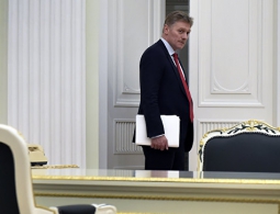 В Кремле нет данных об авиаударах по американской базе в Сирии