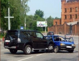 В дорожной аварии у брянской «Башни» покалечены двое детей — ГИБДД