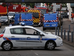 Захват заложников во Франции: священник погиб, нападавшие уничтожены