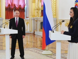 Путин пообещал олимпийцам защитить их интересы