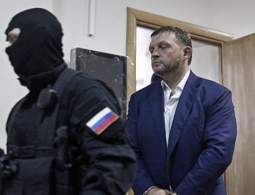 Кошки-мышки по-крупному. Громкие коррупционные дела в России в 2016 году
