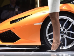Lamborghini жалко: как система ЭРА-ГЛОНАСС повлияет на продажи иномарок