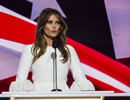 Газета New York Post опубликовала снимки обнаженной жены Трампа