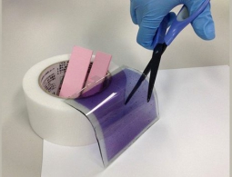 Создан гибкий дисплей, который можно резать на части без опасения его сломать