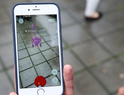 Создатель Pokemon Go грезит видеоиграми в контактных линзах
