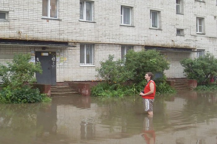 В Брянске на Московском проспекте и улице Романа Брянского оборудуют ливневки