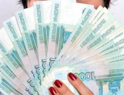 Мать умершего брянского малыша будут судить за мошенничество