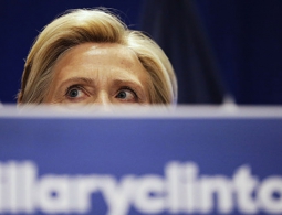 Состояние здоровья Хиллари Клинтон вызвало дискуссию в американских СМИ