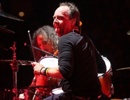 Рок-группа Metallica впервые за восемь лет выпустит новый альбом
