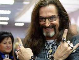 "Бургер Кинг" предложил Джигурде стать лицом бренда за "легкий дебош"