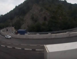 В сети опубликовали видео ДТП с брянцем под Сочи
