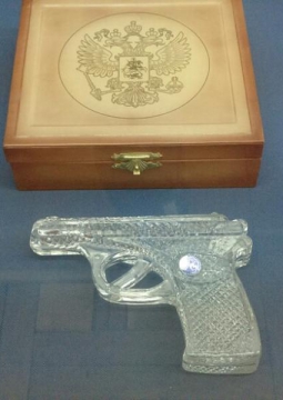 Театральные кинопремии. Сувениры и подарки | выставка