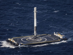 SpaceX нашла первого клиента, который воспользуется запуском уже летавшей ракеты
