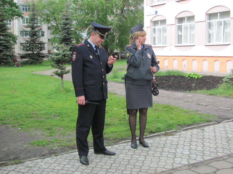 В День знаний юных брянцев выйдут охранять полицейские, ЧОПы, дружинники и казаки