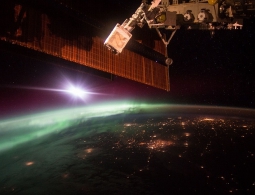 Американские астронавты будут добираться до МКС на российских ракетах до 2018 года