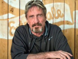 Корпорация Intel пытается отсудить у Джона Макафи его собственное имя