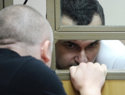 Порошенко пообещал идти до конца в деле освобождения режиссера Сенцова