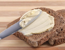 Если быстро поднять еду с пола, бактерии все равно уже будут в ней