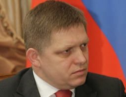 Премьер Словакии: антироссийские санкции вредят ЕС, принося пользу США