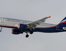 В аэропорту Варшавы Airbus A320 "Аэрофлота" зацепил крылом самолет