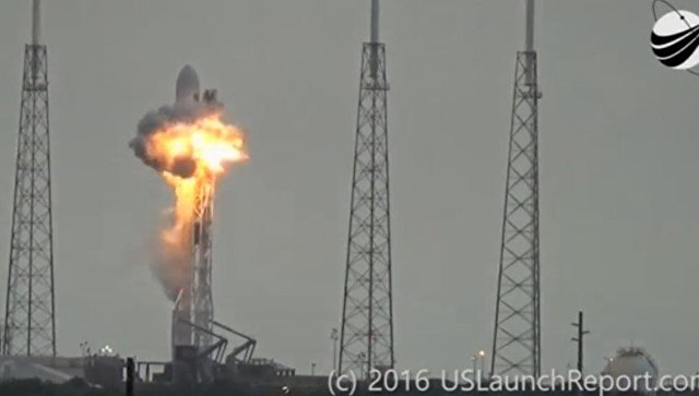 Специалисты SpaceX выяснили причину взрыва ракеты Falcon на старте