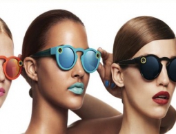 Компания Snapchat начала делать смарт-очки