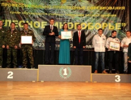 Команда БГИТУ завоевала серебро в лесу