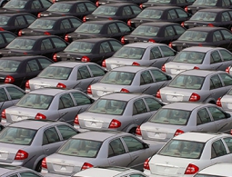 За месяц 26 компаний изменили цены на автомобили в России