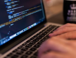 Начните разрабатывать приложения с iOS 10!