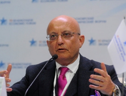 Эксперт: разговоры о новых антироссийских санкциях вызывают смех