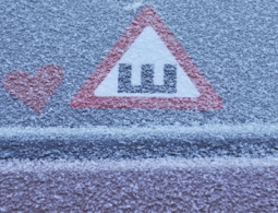 МВД предложило ввести штрафы за отсутствие предупреждающих знаков на автомобилях