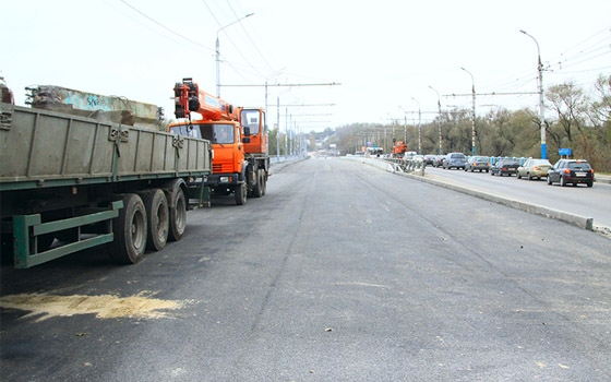 Первомайский мост в Брянске откроют 10 ноября, если позволит погода