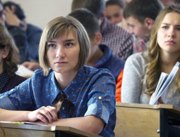 Рособрнадзор запретил прием студентов в четыре вуза