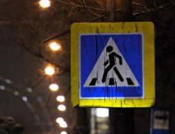ВОДИТЕЛЬ «МЕРСЕДЕСА» СБИЛ НА ПЕШЕХОДЕ ЖЕНЩИНУ
